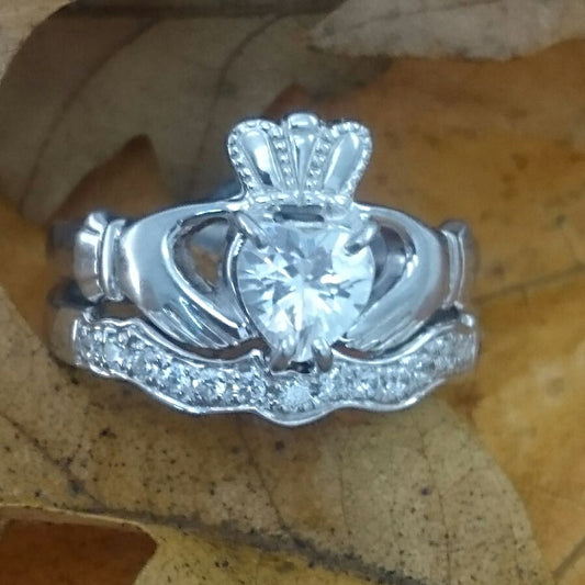 claddagh ring wedding set