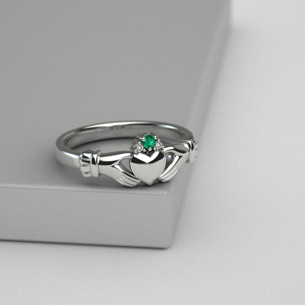 claddagh ring