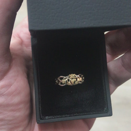 claddagh ring. This video displays this Irish ring in its gift box