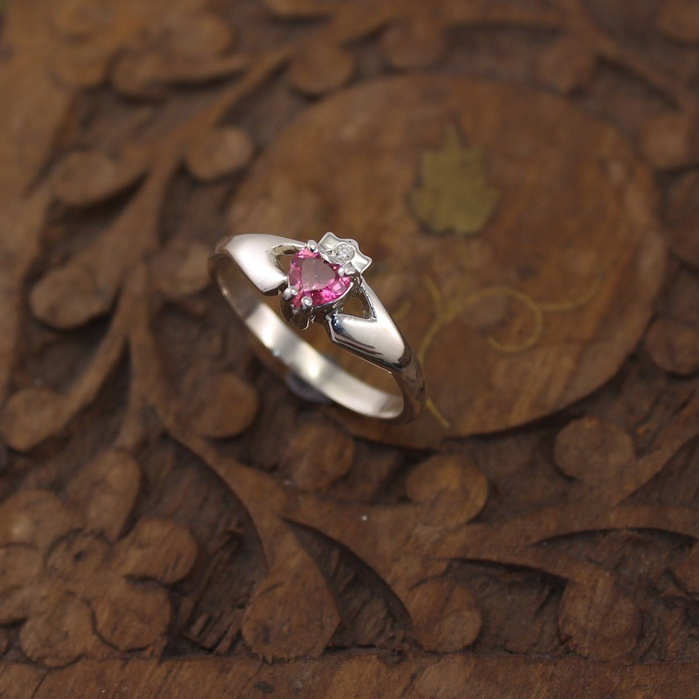 Claddagh ring