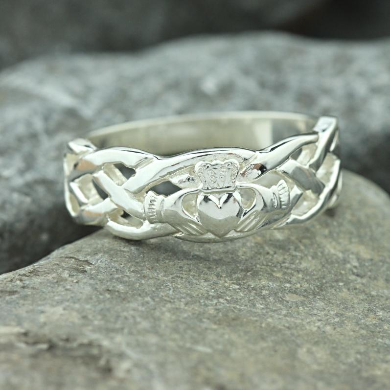Claddagh ring, Mens silver Claddagh with celtic rope band