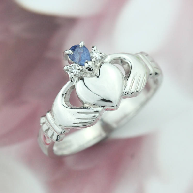 claddagh ring 