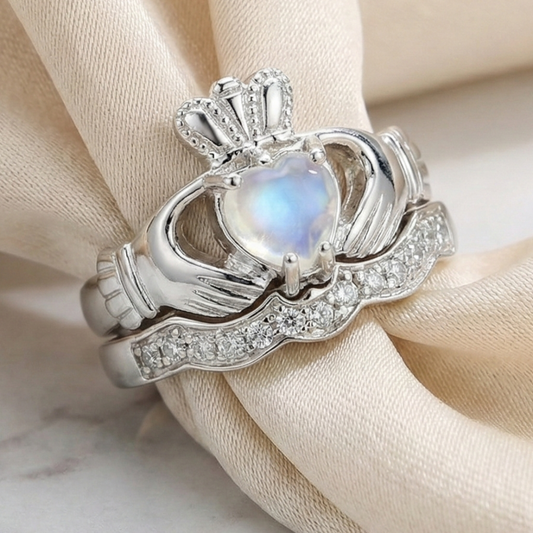 how to find the perfect claddagh ring 
