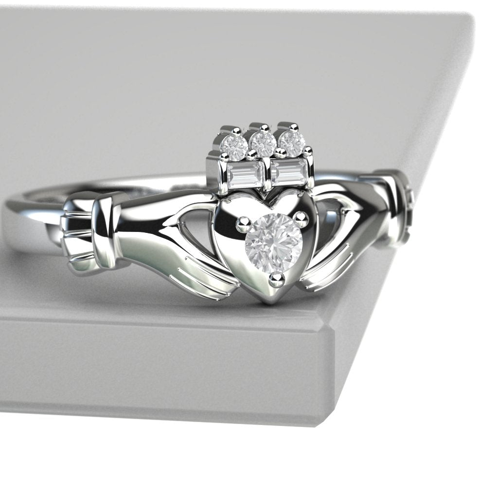 claddagh ring