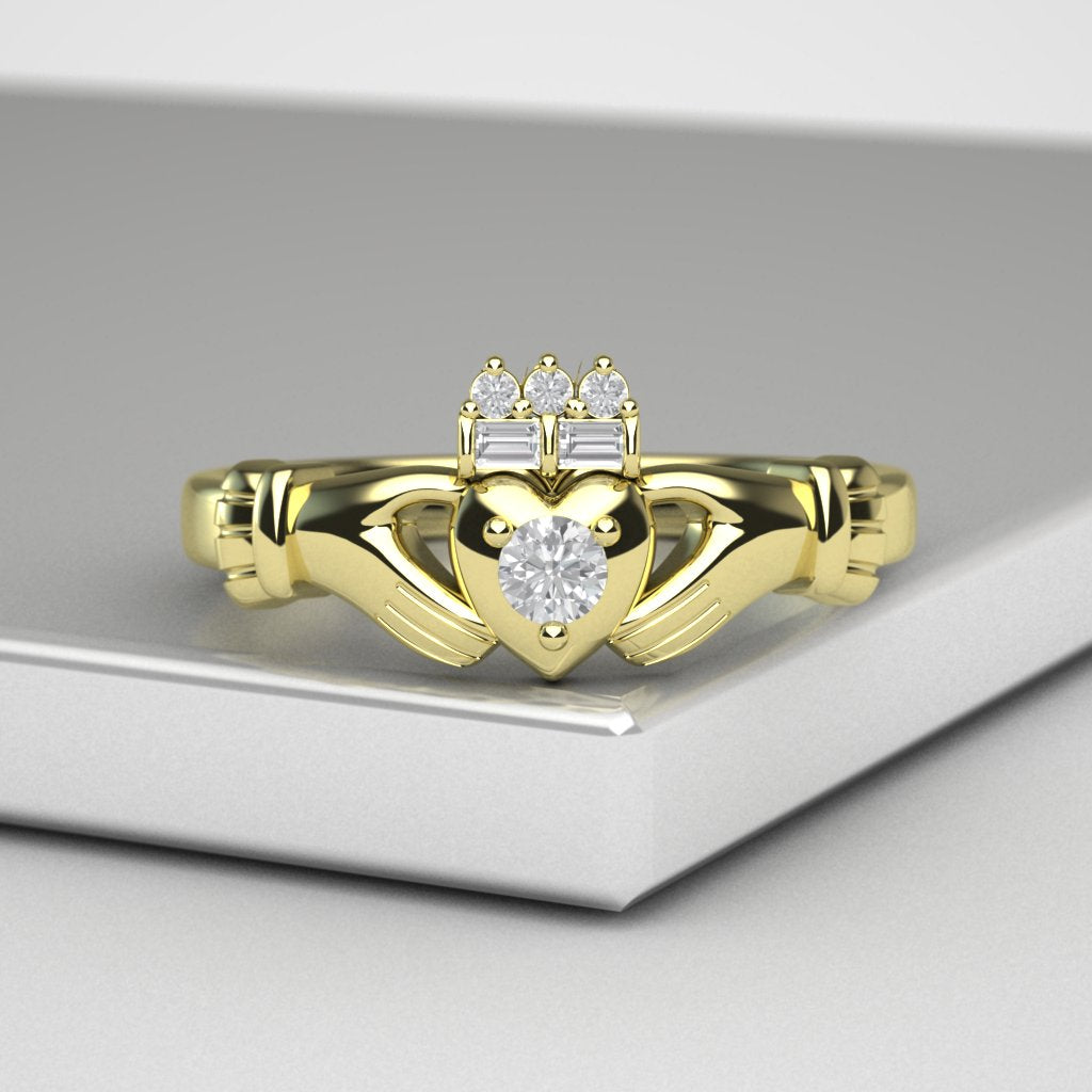 claddagh ring