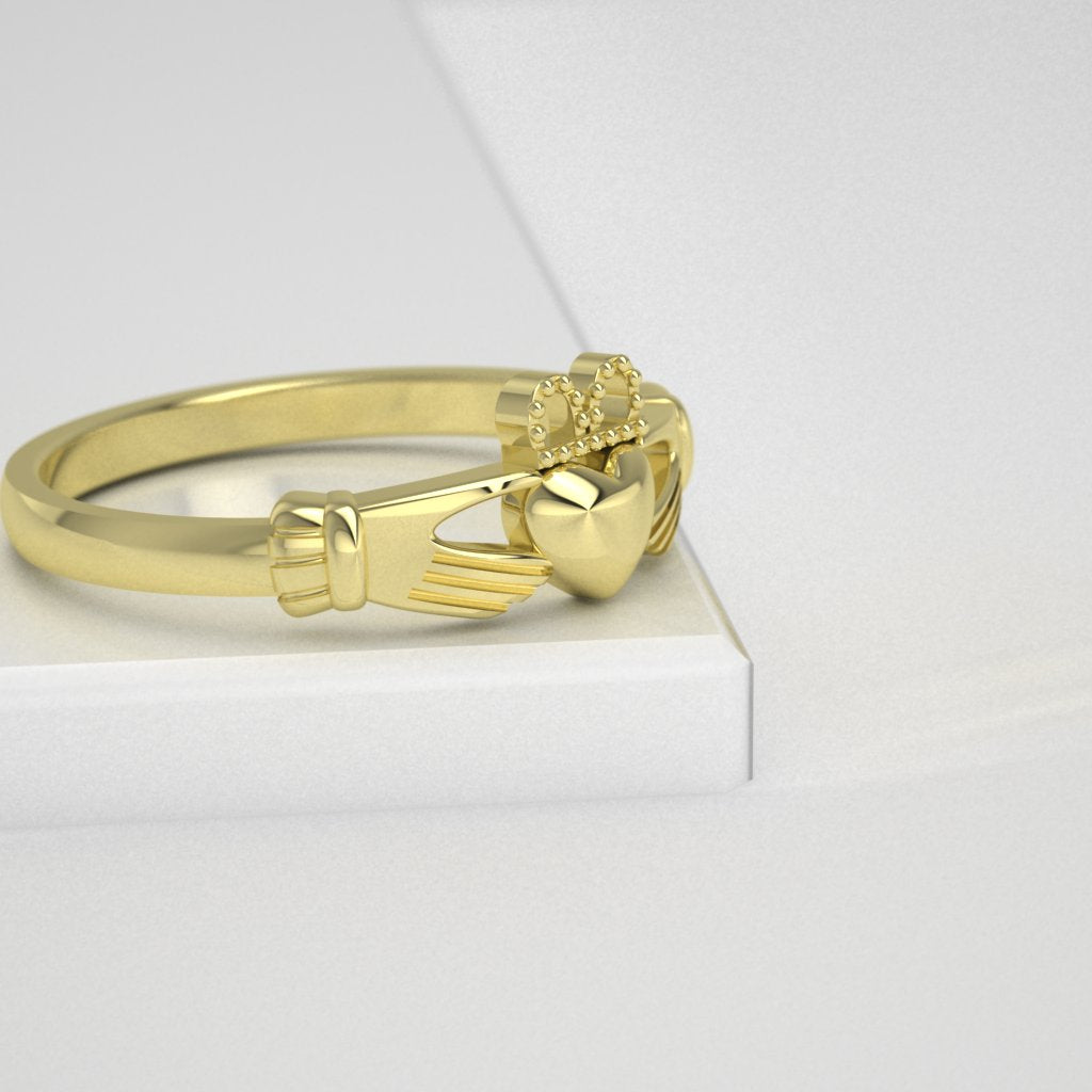Irish gold claddagh ring