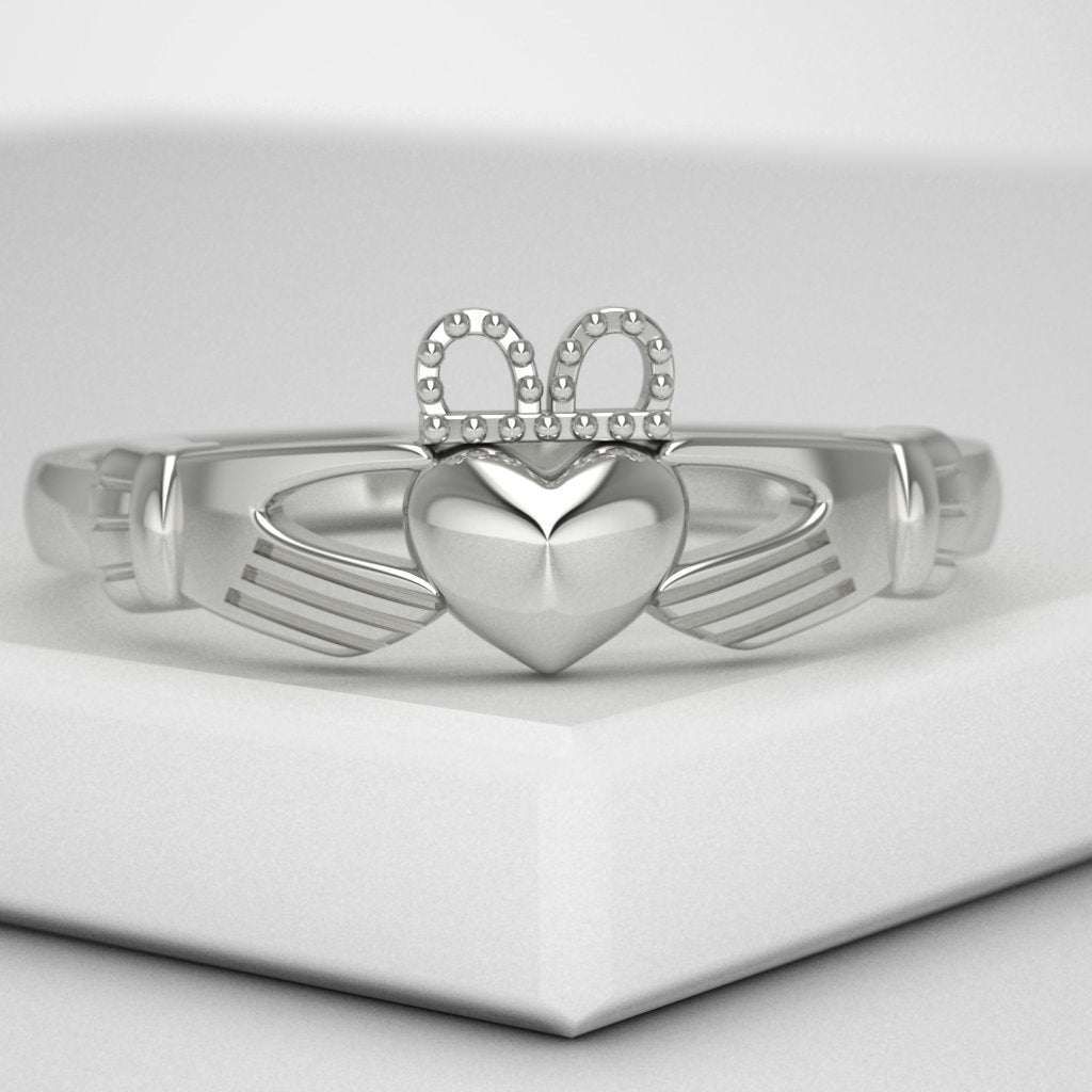 claddagh ring