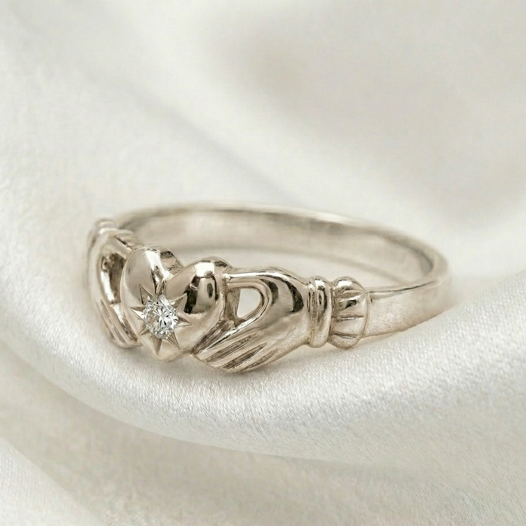 claddagh ring no crown white gold