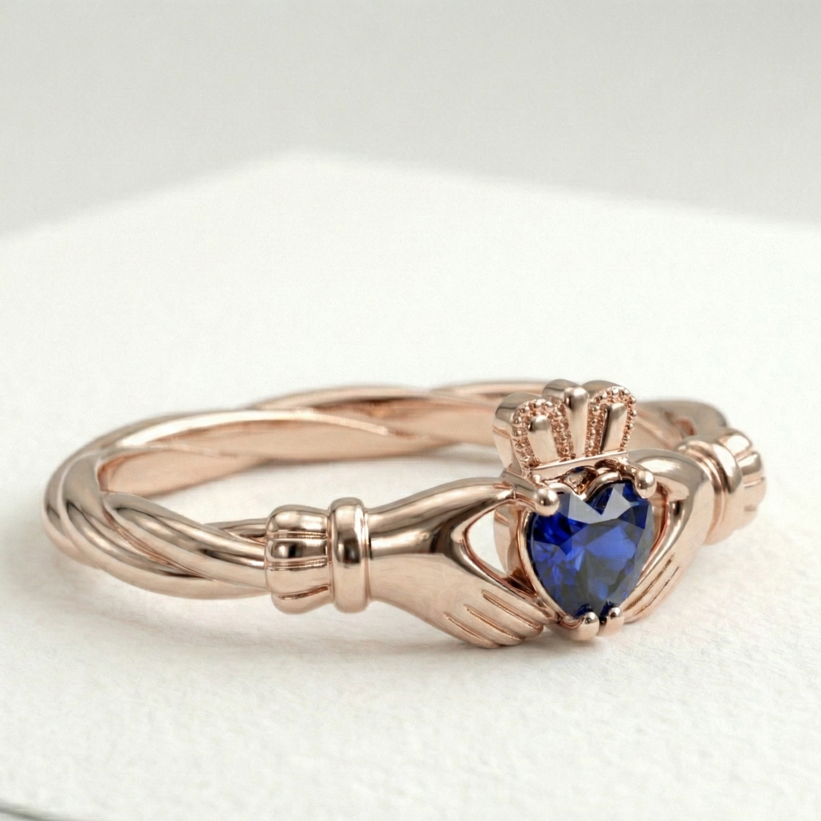 claddagh ring sapphire gold