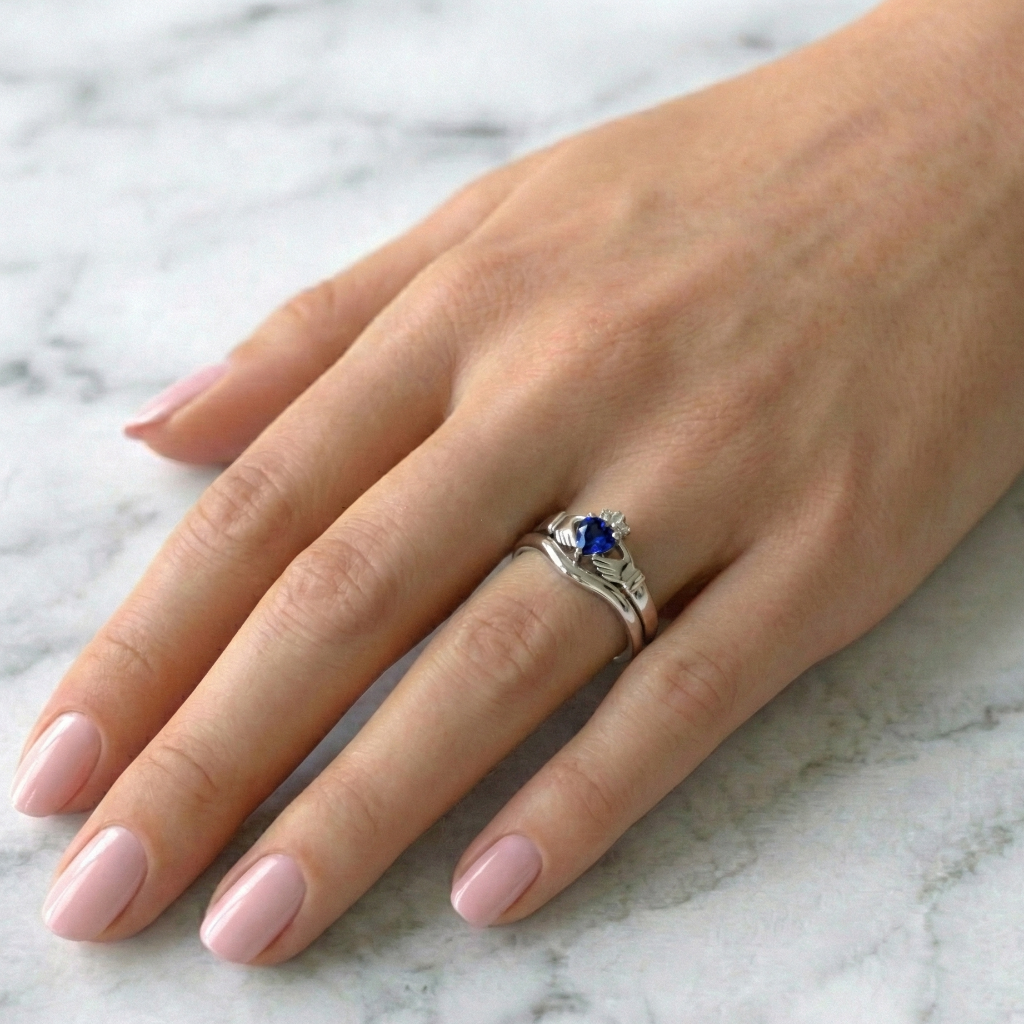 claddagh ring sapphire