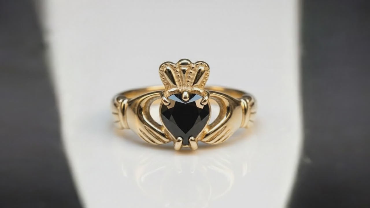 sapphire claddagh ring 