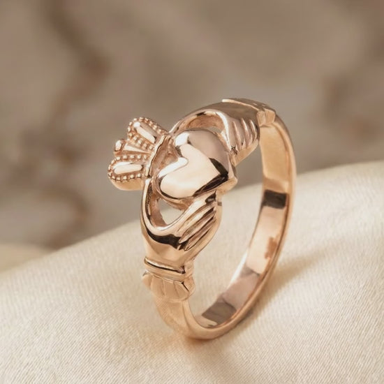 claddagh ring rose gold