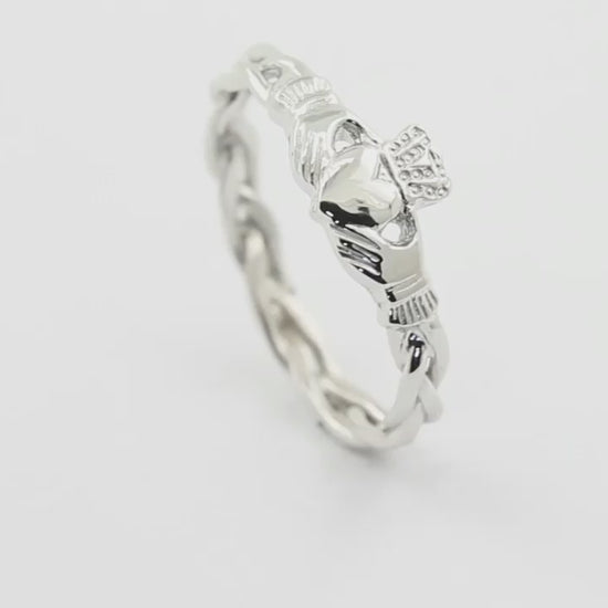 Claddagh ring