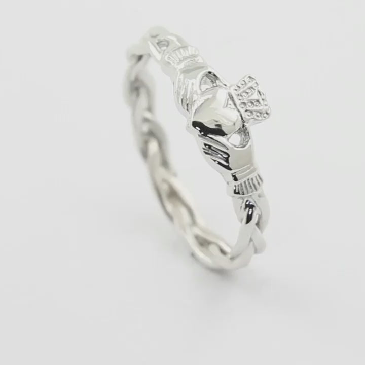 Claddagh ring