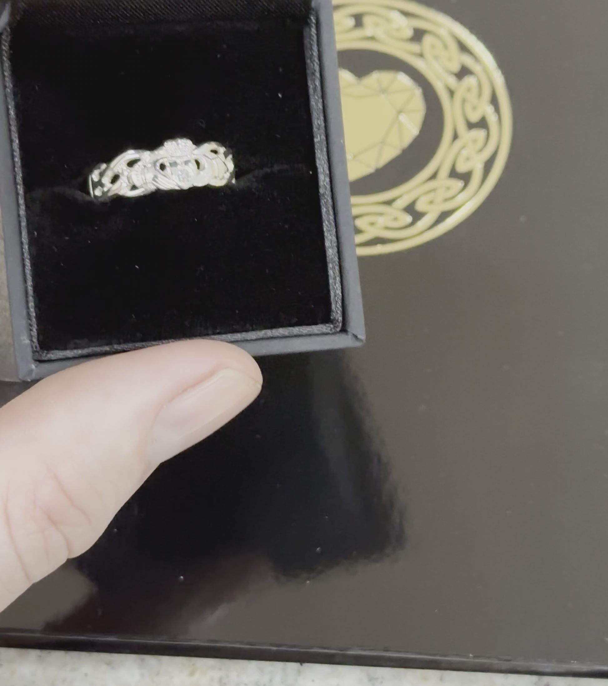 claddagh ring 