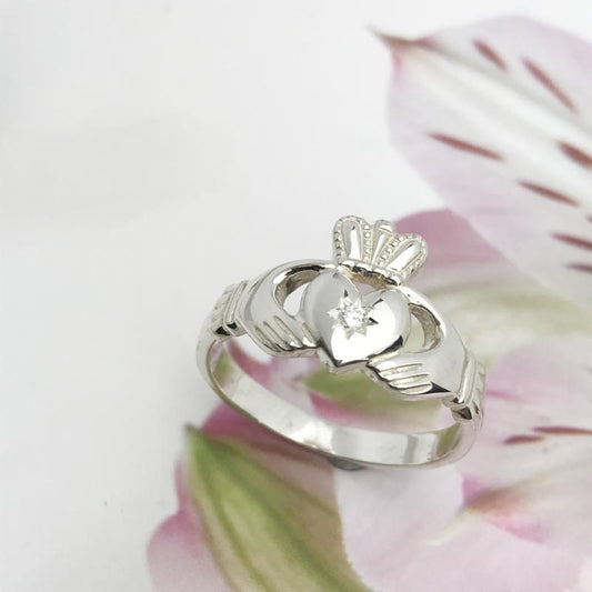 claddagh ring 