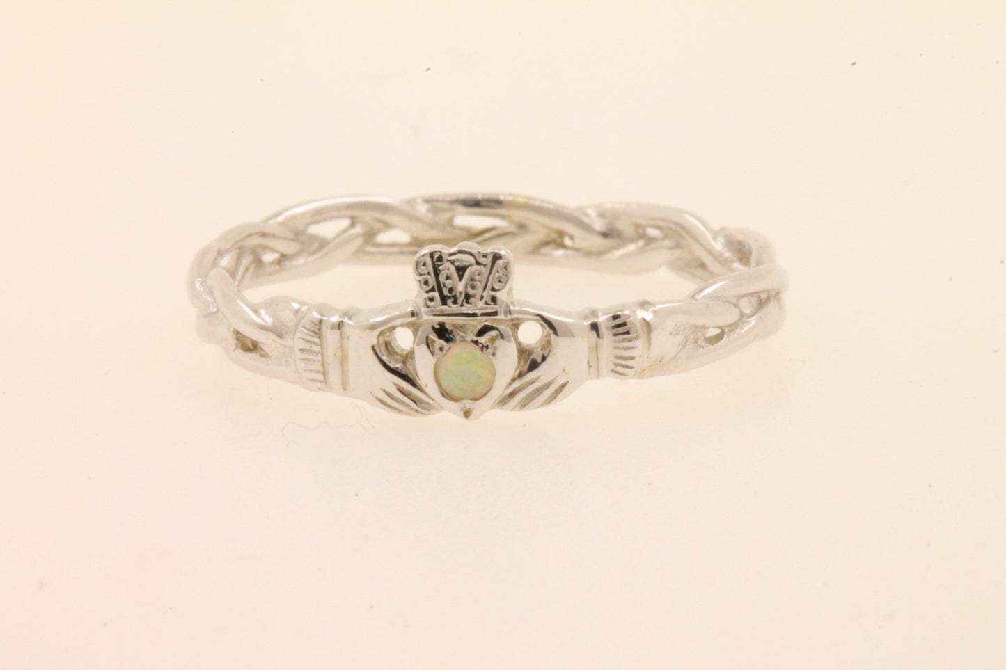 claddagh ring