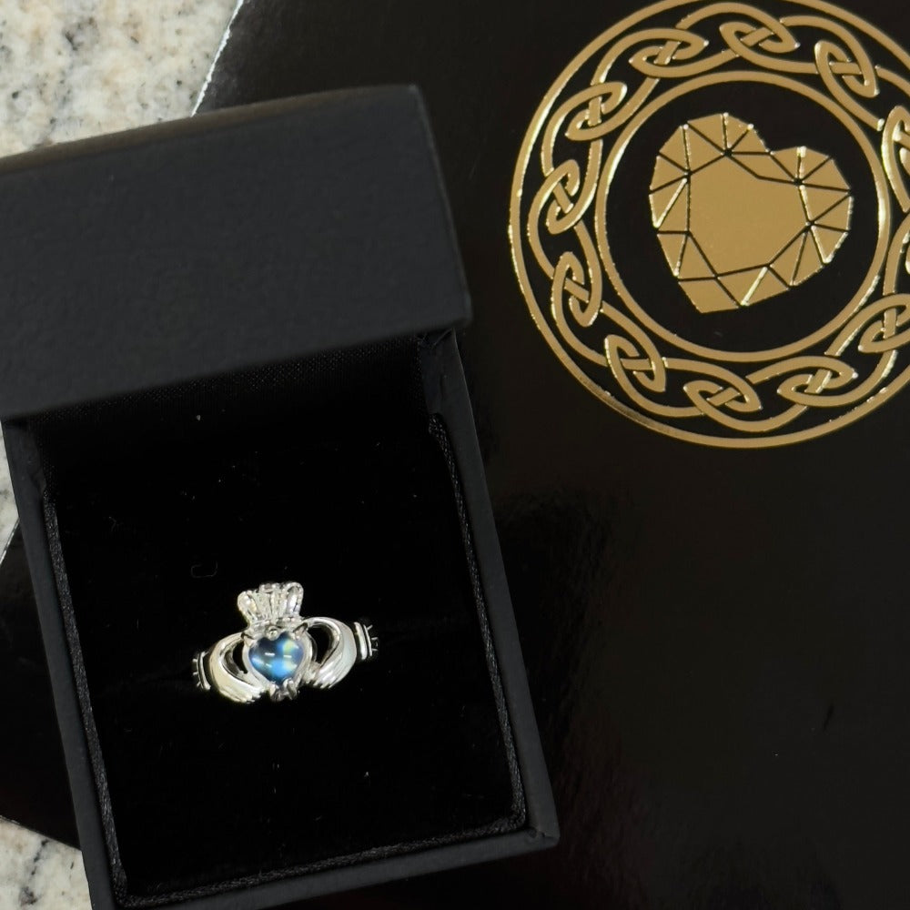 claddagh ring 