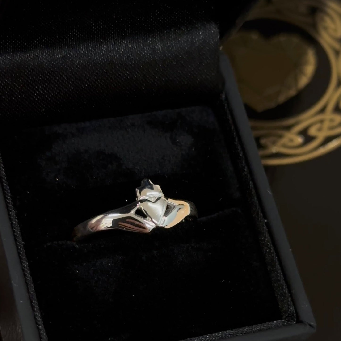 claddagh ring 