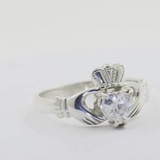 claddagh ring 