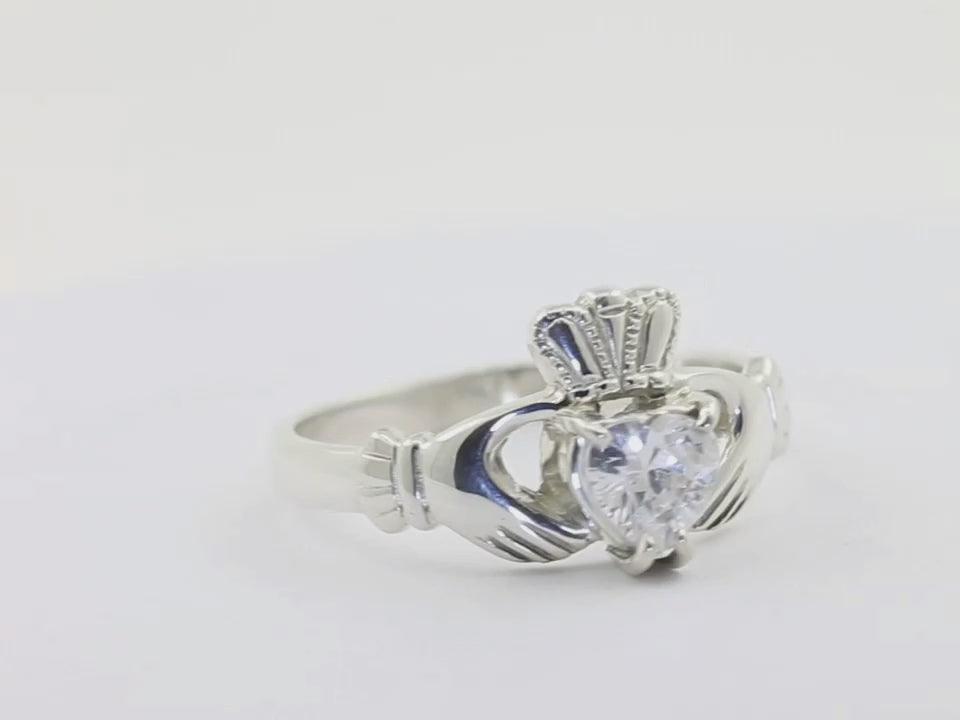 claddagh ring 