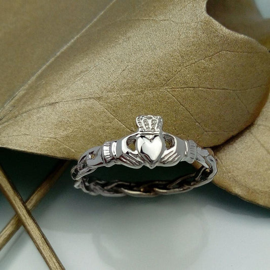 claddagh ring 