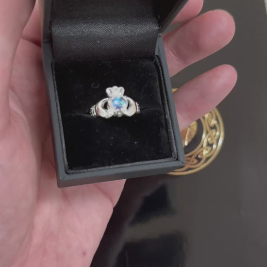 claddagh ring 