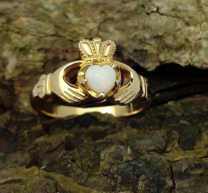 Opal Claddagh ring 14k gold.