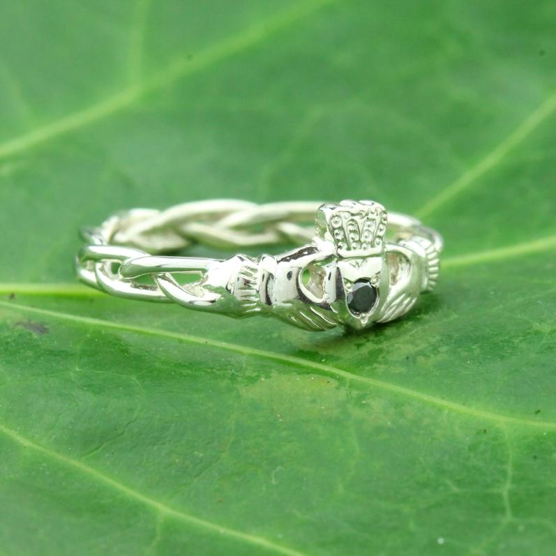 claddagh ring with silver woven band