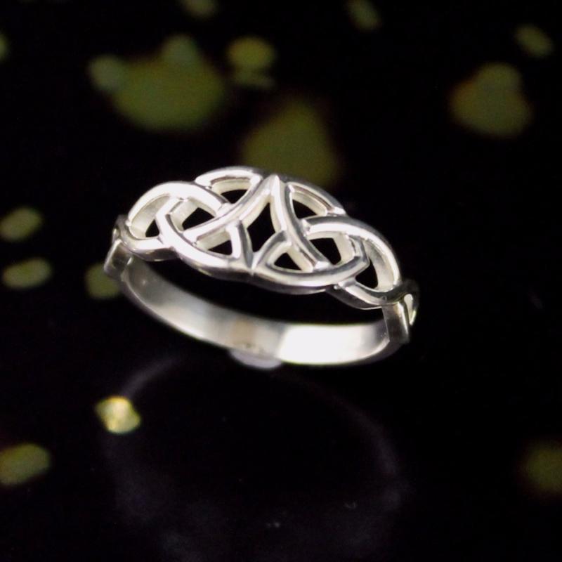 Jewelry - Celtic Ring, Irish Silver Celtic Knot Ring.