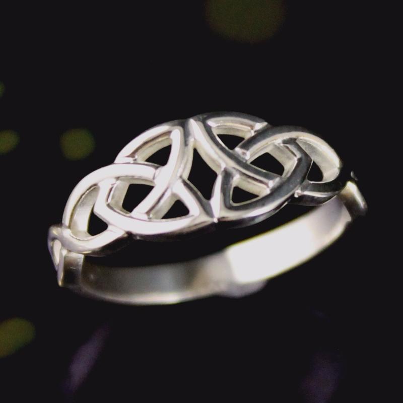 Jewelry - Celtic Ring, Irish Silver Celtic Knot Ring.