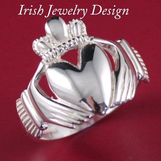 mens claddagh ring
