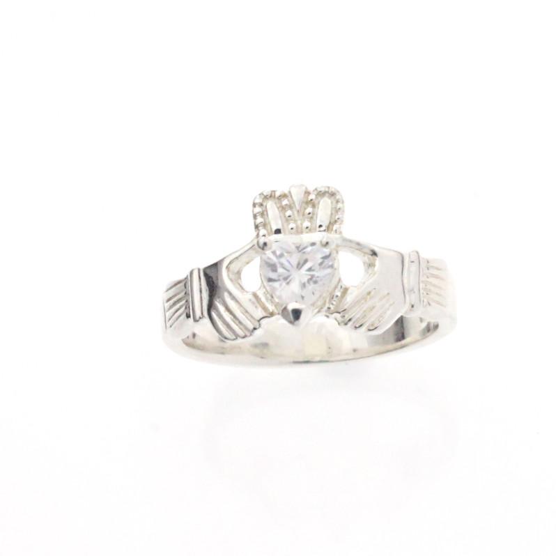 claddagh ring