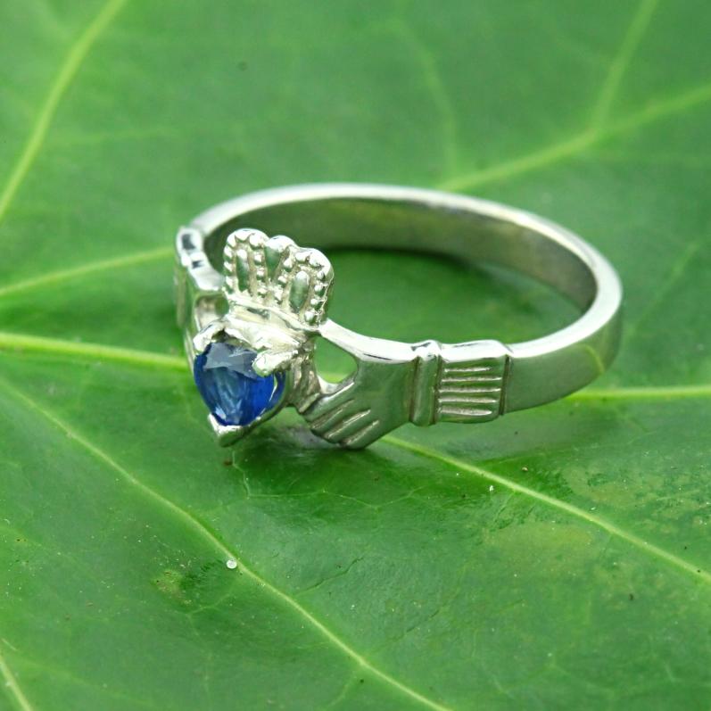 Claddagh ring