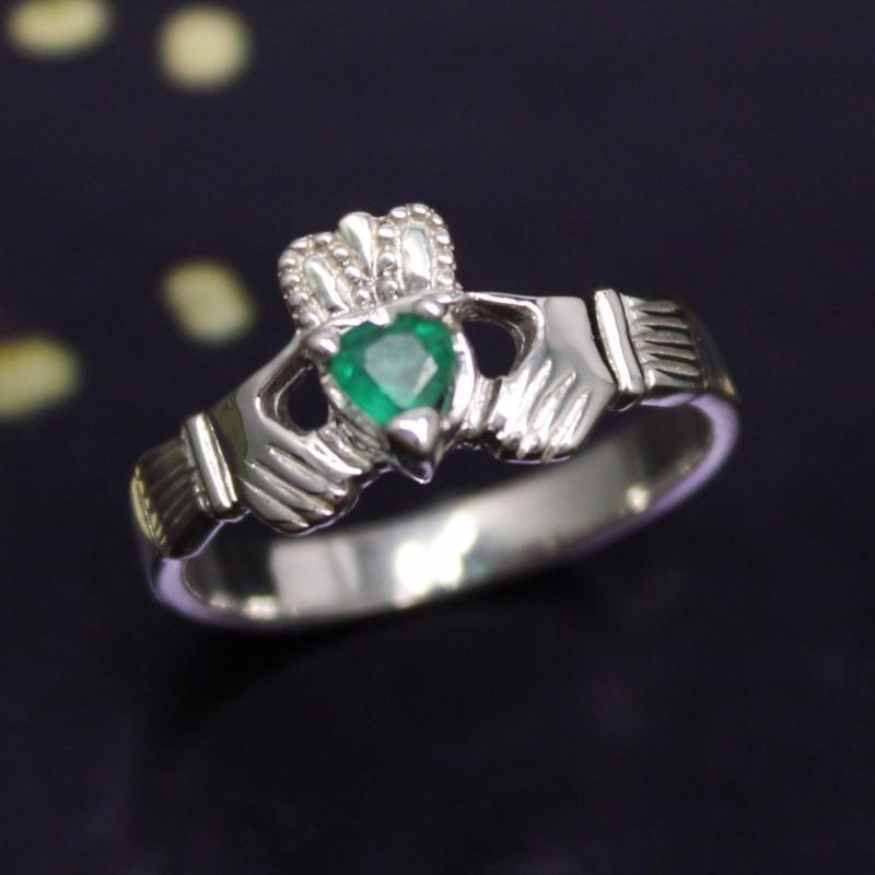 Claddagh ring