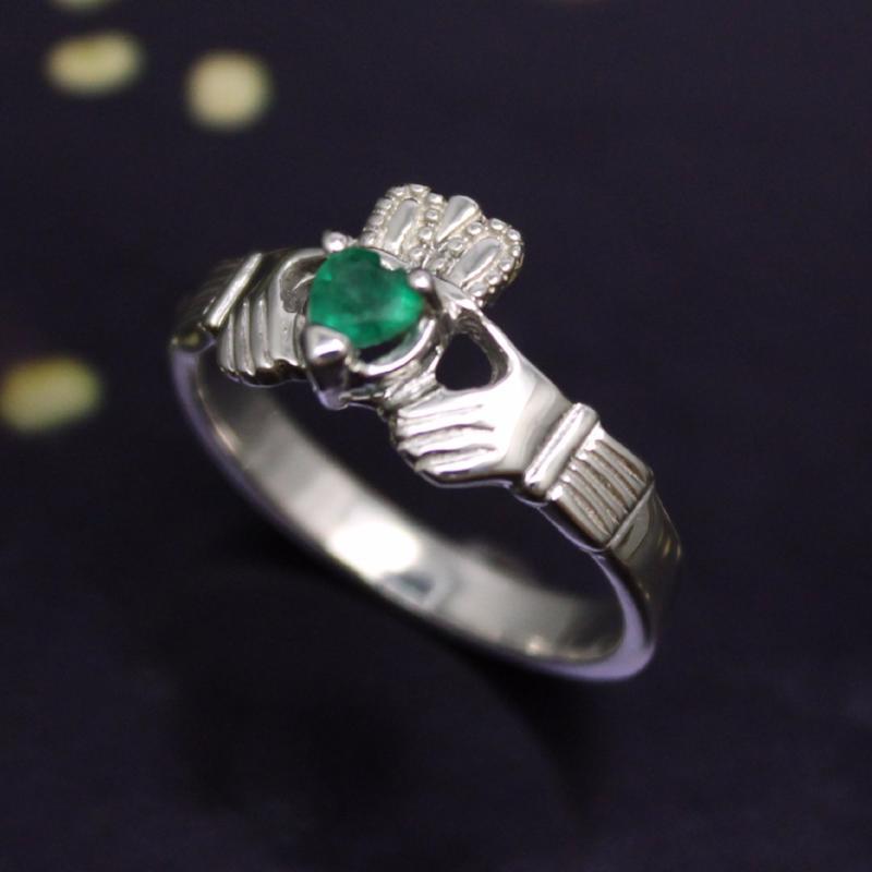 Claddagh ring