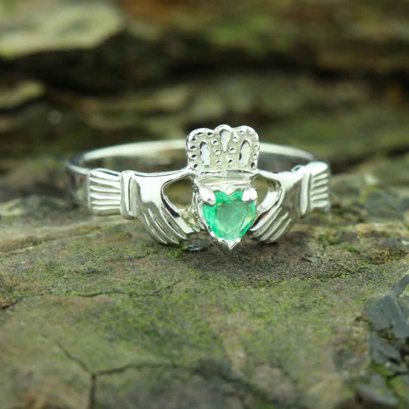 Claddagh ring