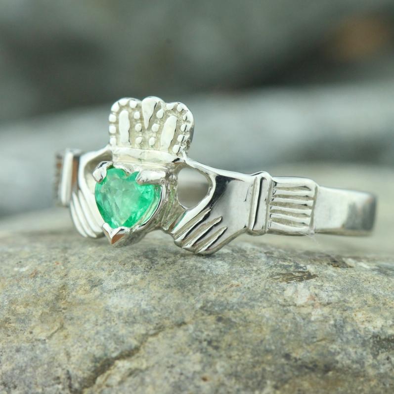 Claddagh ring