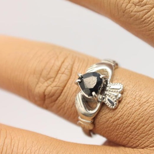 Claddagh ring 