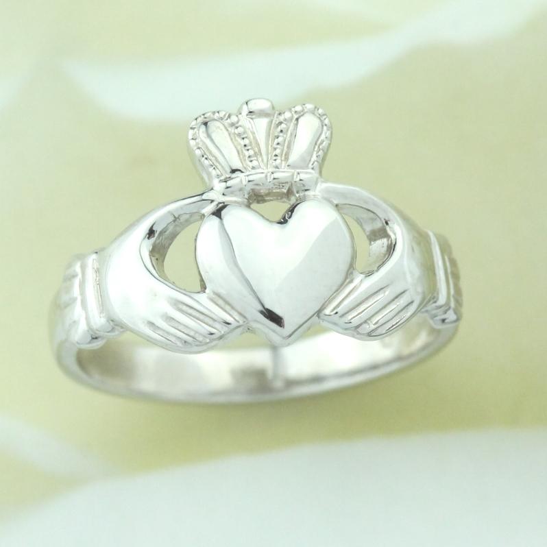  Claddagh Ring