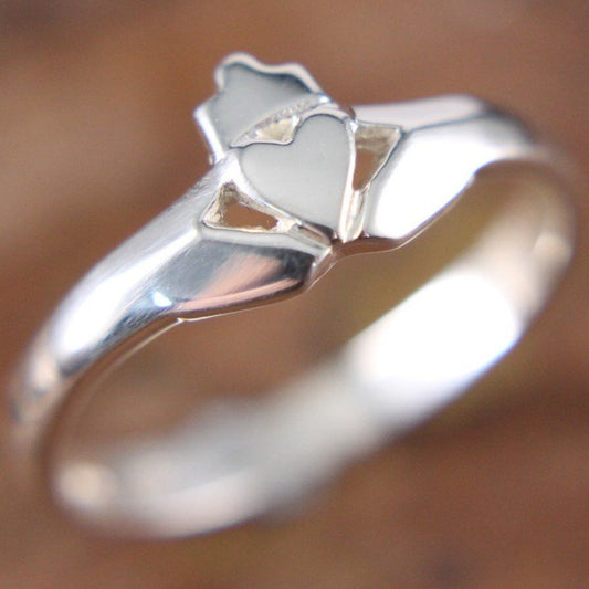 claddagh ring