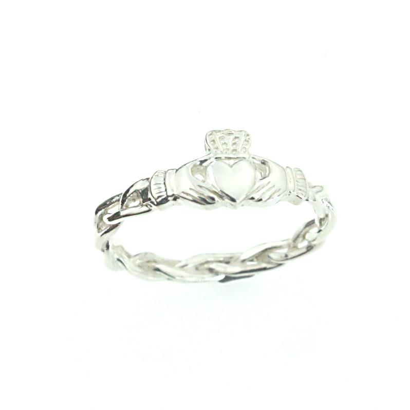 Claddagh ring