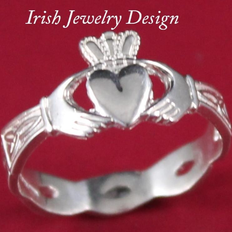 claddagh ring 