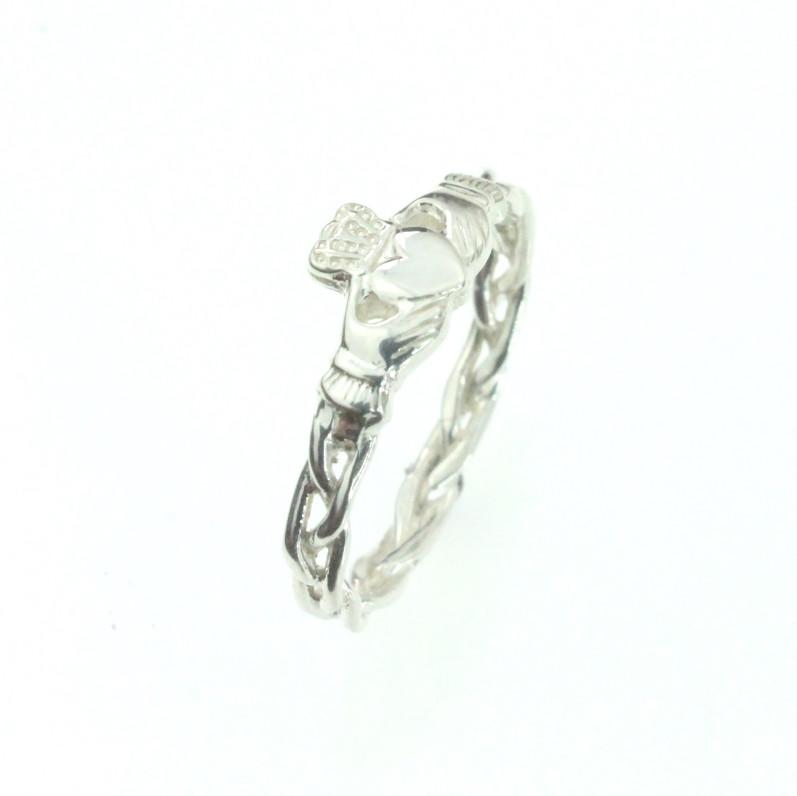 Claddagh ring