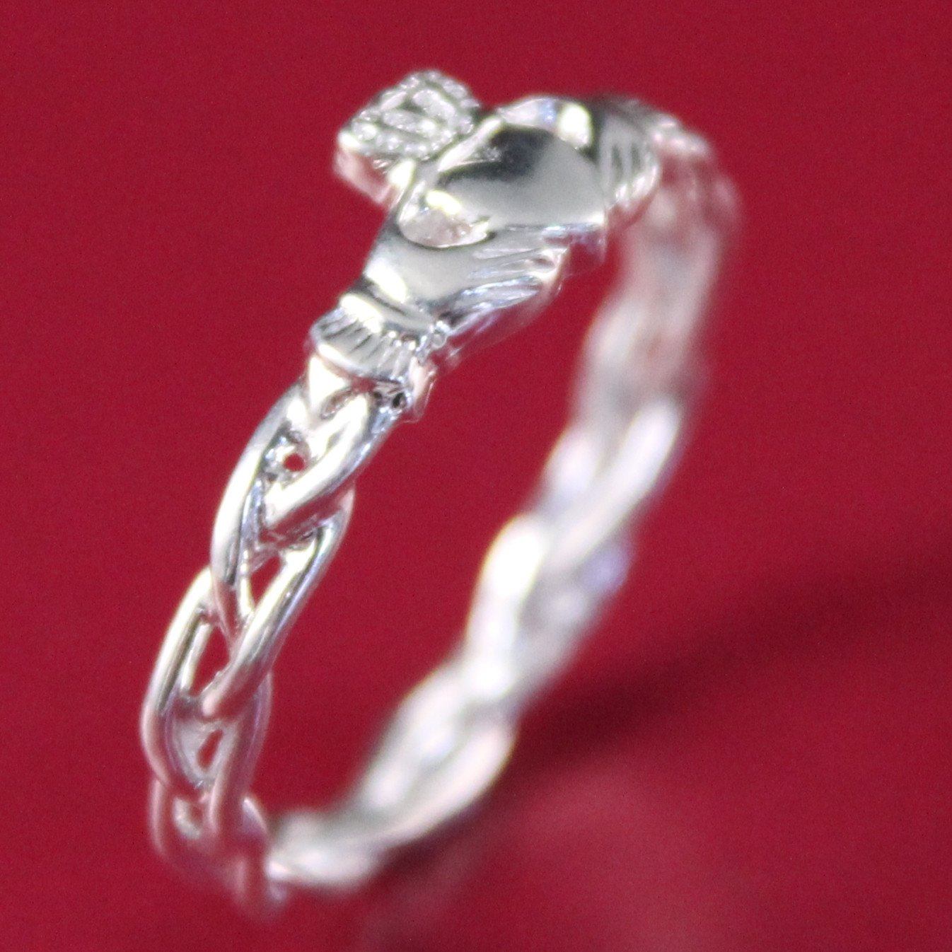 Claddagh ring