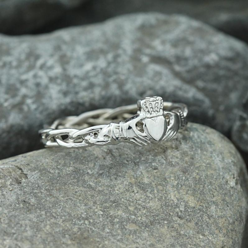 Claddagh ring