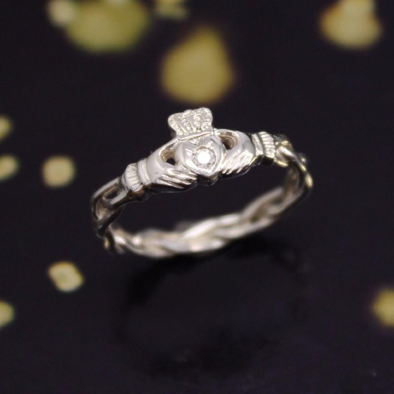 claddagh ring 