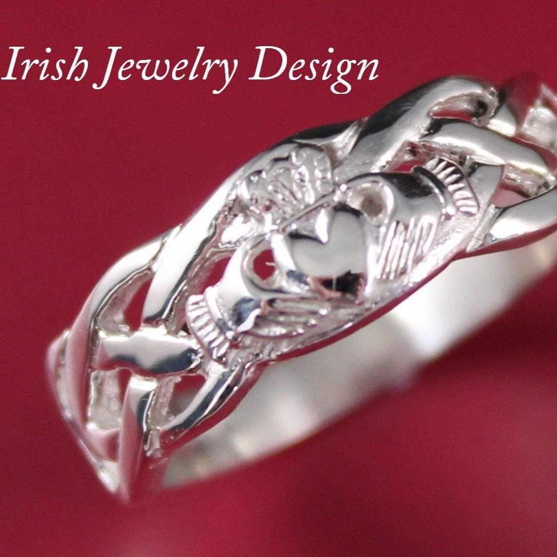 mens claddagh ring 