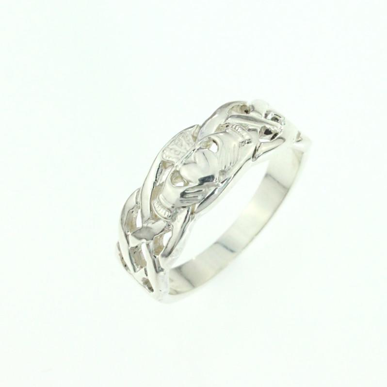 mens claddagh ring 