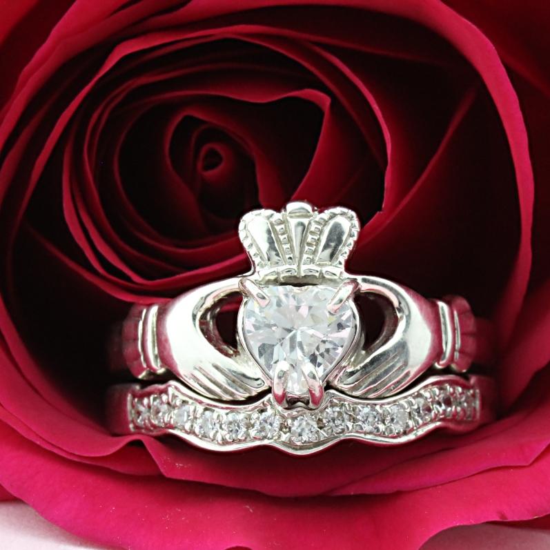 claddagh ring 